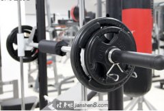 健身(shēn)知(zhī)識:如(rú)何選擇健身(shēn)器(qì)材?